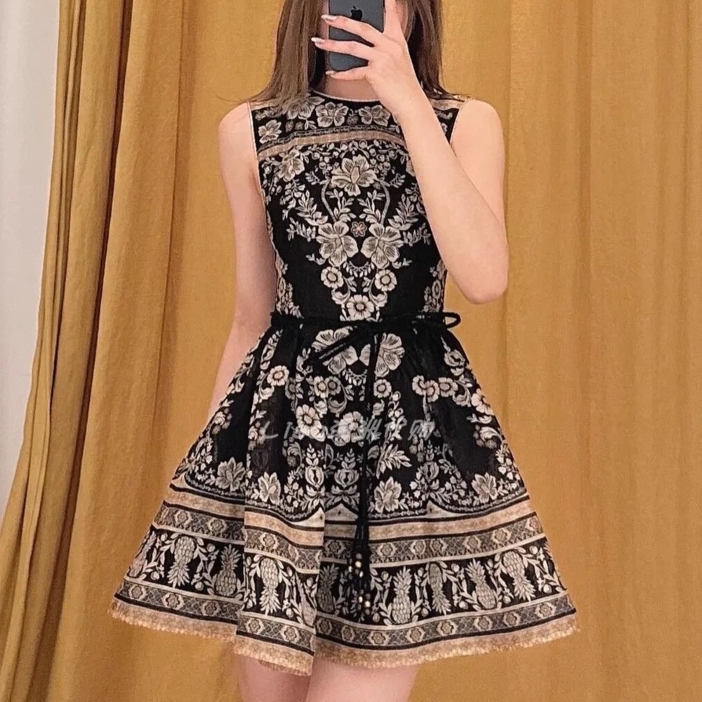 Sleeveless Black Floral Border-Print Dress - Picture 3 of 12